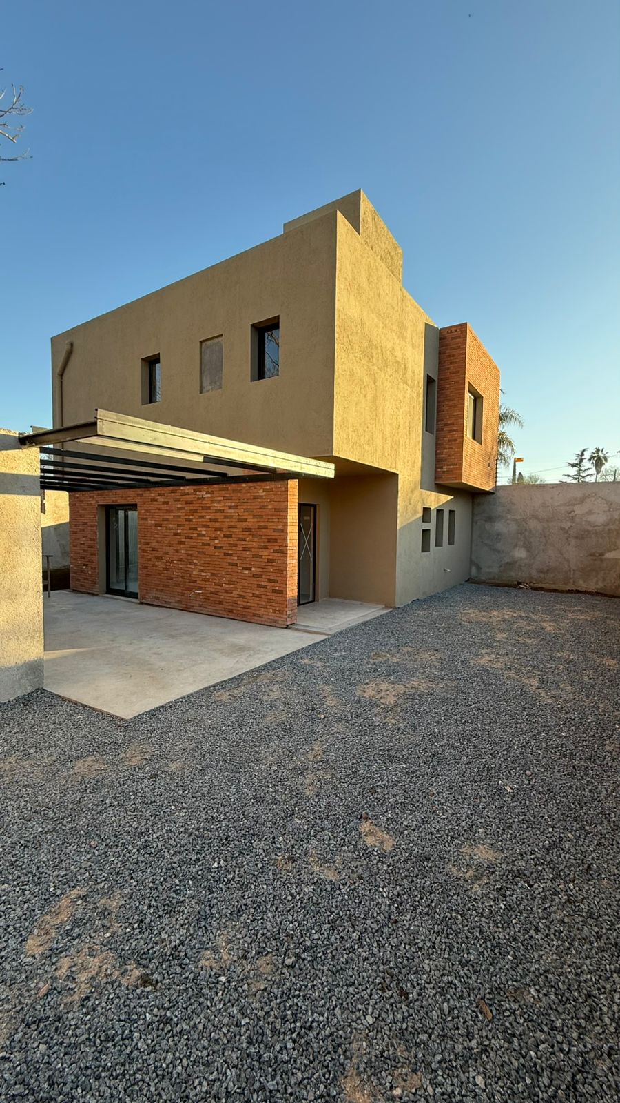 Exterior Duplex 3